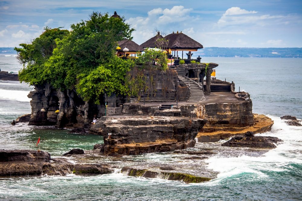 tanah-lot-min